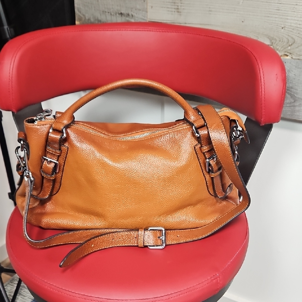 HESHE Elegant Tan Leather Satchel